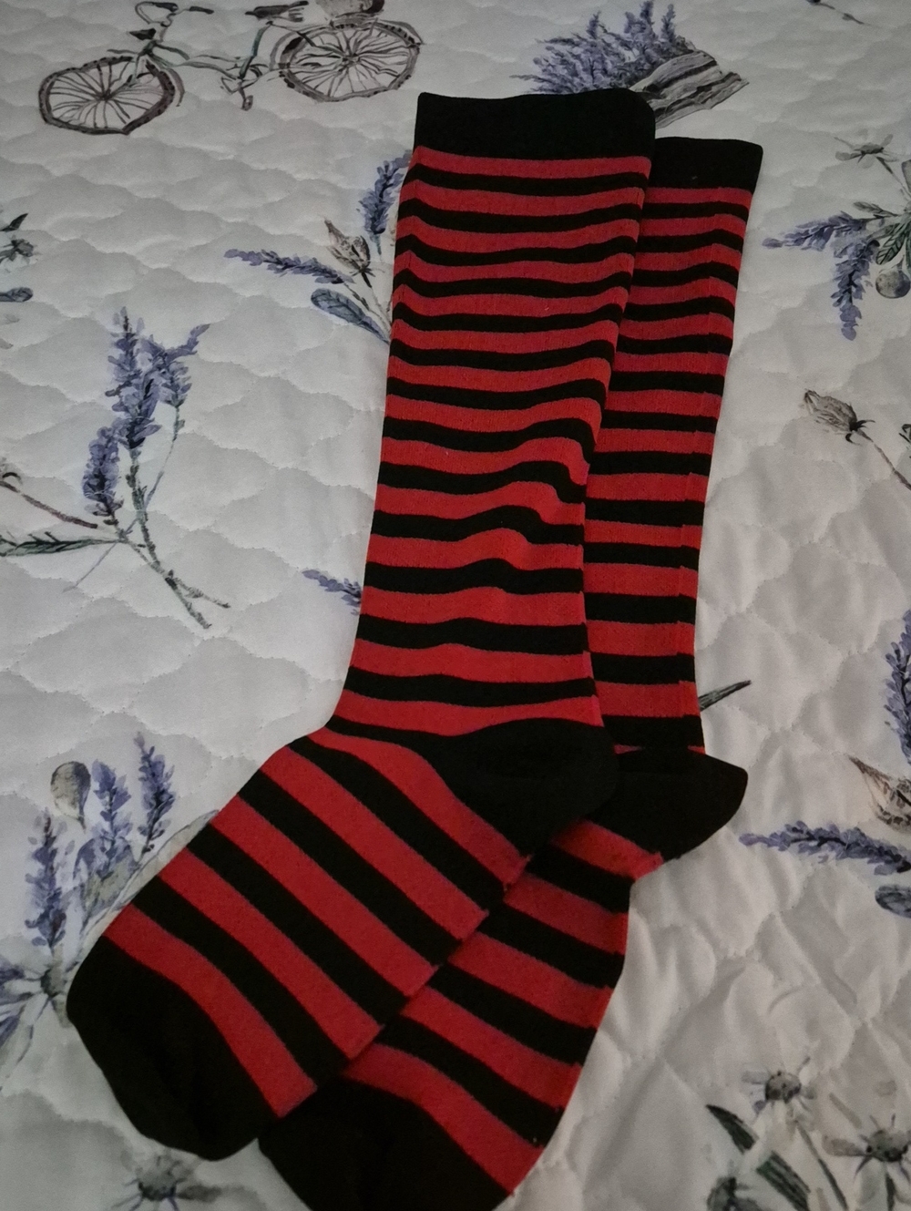 Compression Socks - Picture 5 of 6